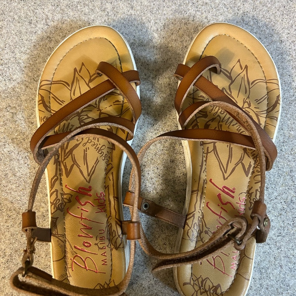Blowfish Malibu Kids Size 3 sandals
